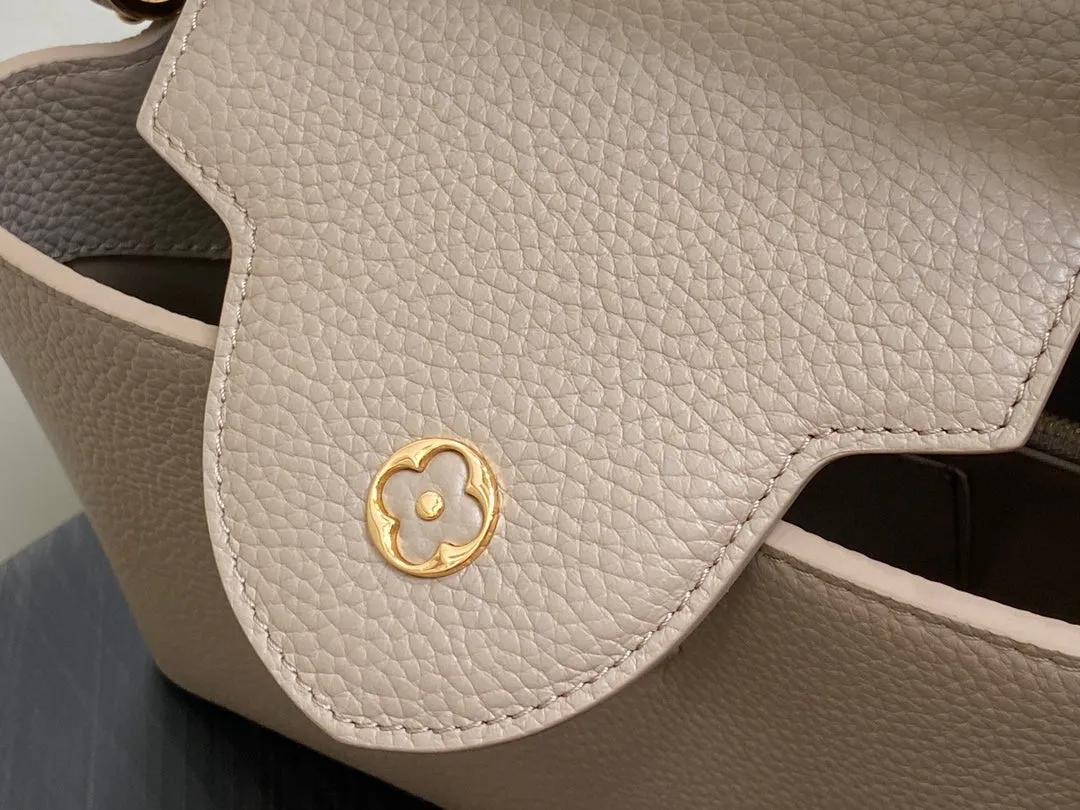 Louis Vuitton CAPUCINES MM 31 IN KHAKI BROWN TAURILLON