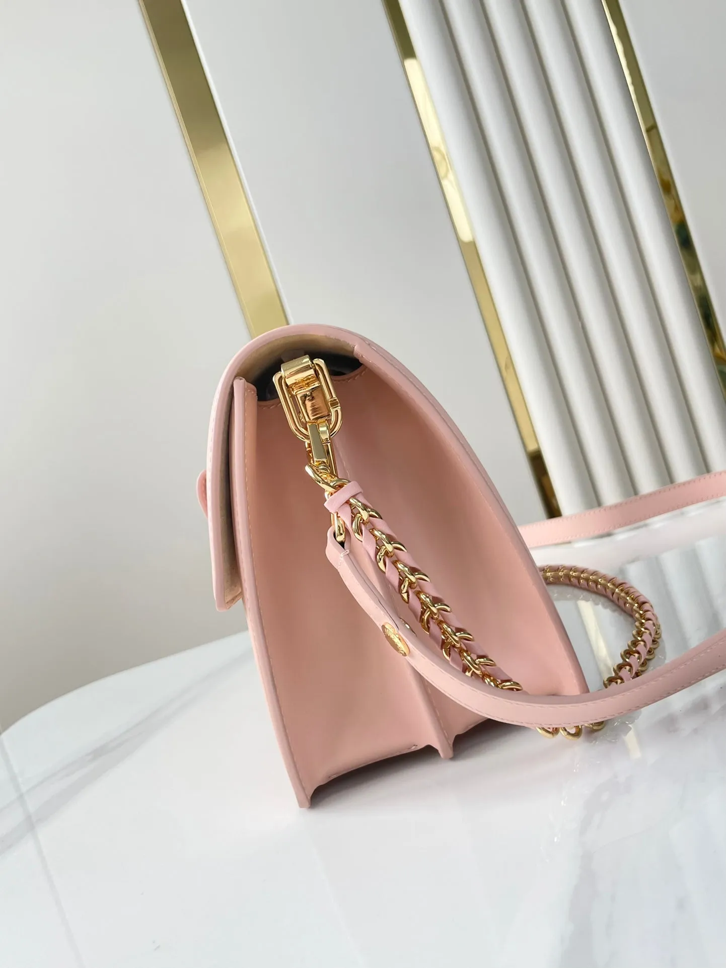 Louis Vuitton DAUPHINE MM 25 IN LIGHT PINK EPI GRAINED CALFSKIN GOLD HARDWARE