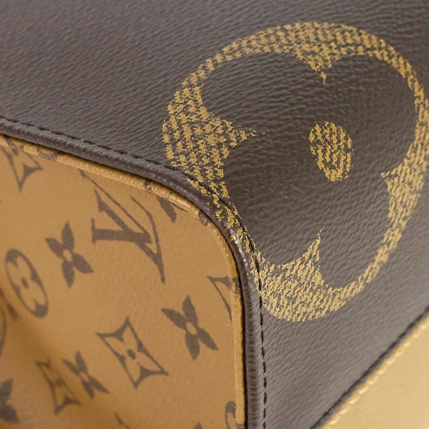 OnTheGo MM Monogram Canvas Bag